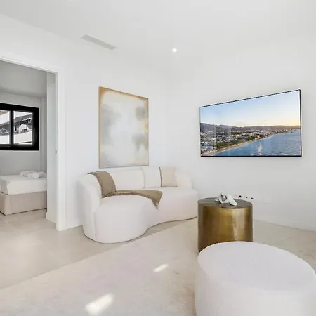 Higueron Sea View Penthouse 2br 푸엔히롤라